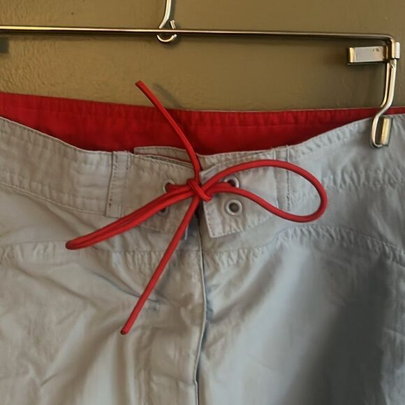 VINTAGE WOMENS MEDIUM HELLY HANSEN CAPRI TECHNICAL PANTS - Picture 2 of 10